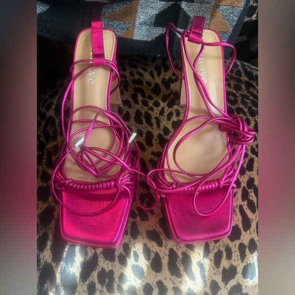 Reitoye Hot Pink High Heeled Sandals with Platform Sole and Strappy Design - Picture 2 of 5